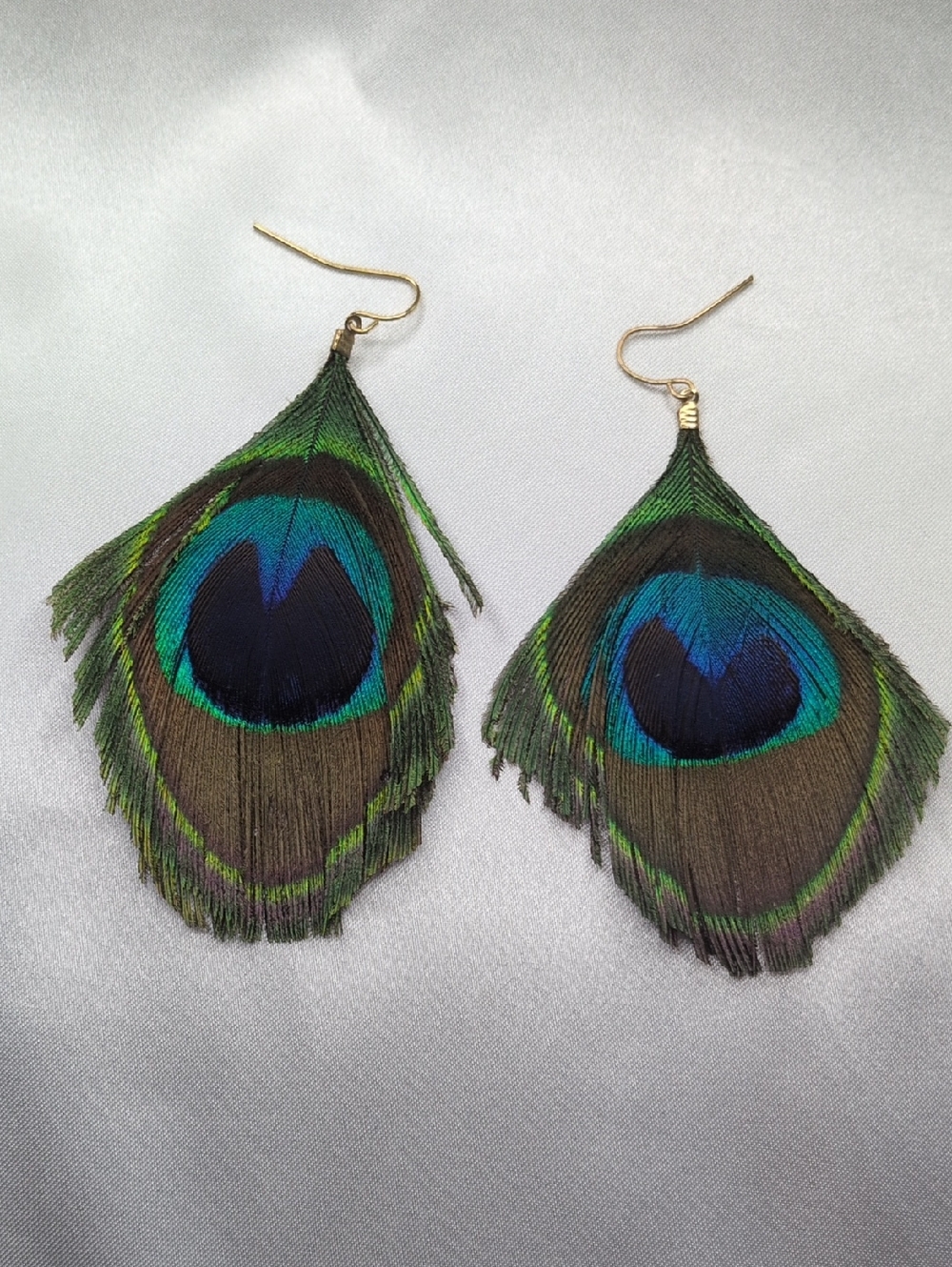 Handcrafted Peacock Feather Earrings in Green & Blue